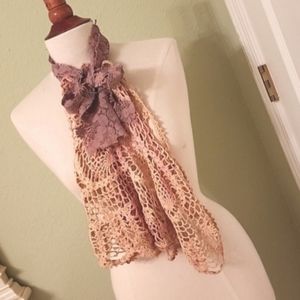 Vintage Lace Scarf in Beige and Mauve